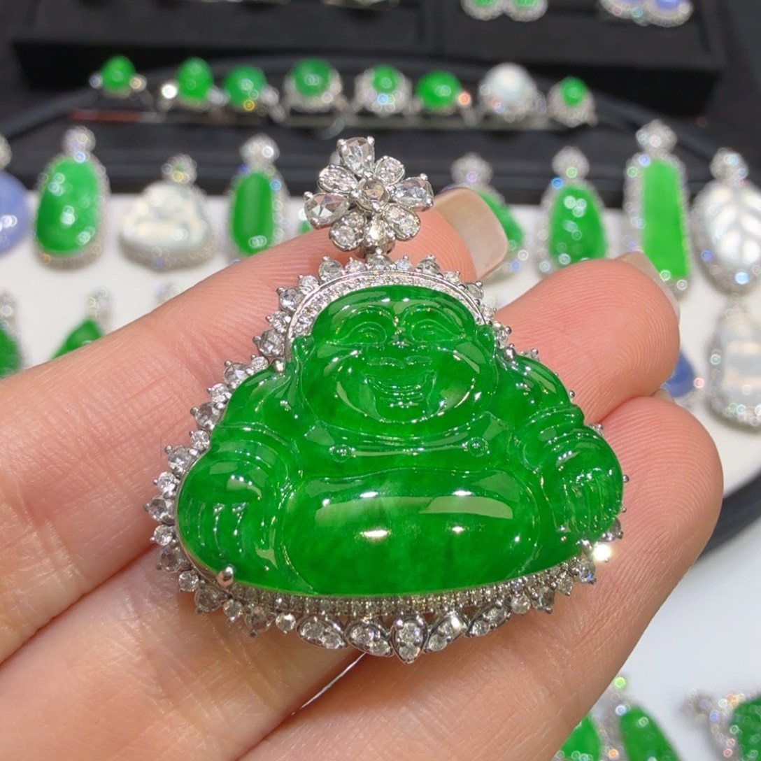 翡翠18K金镶嵌颈饰收到货48小时鉴赏期