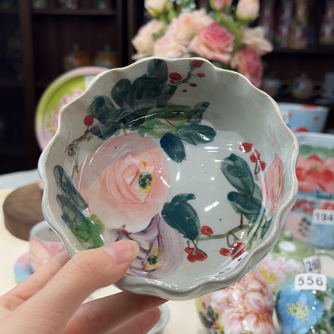 瓷片兔兔的小可爱太