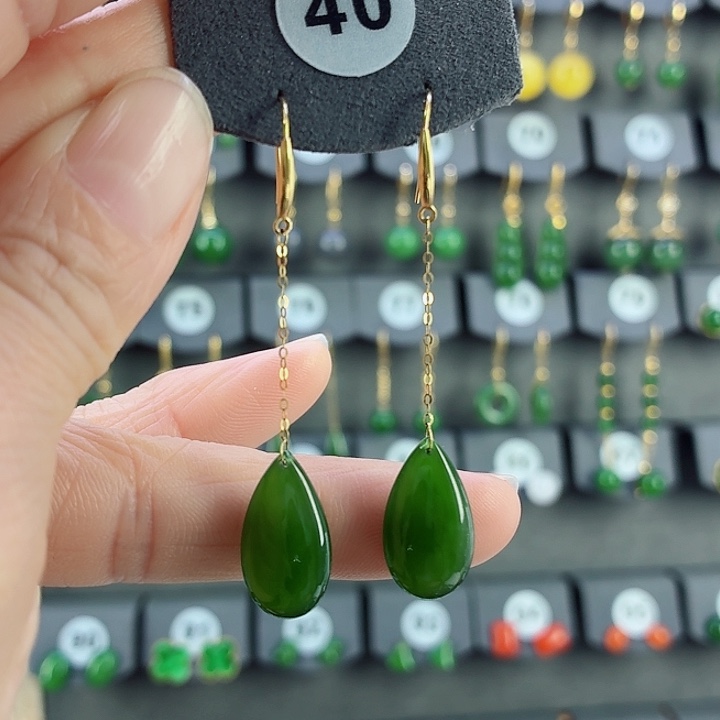 和田玉18K金镶嵌耳饰