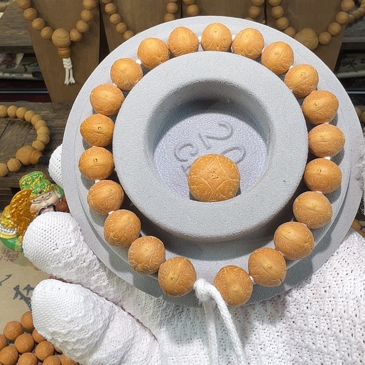 华***东凤眼菩提手串铁心12mm飞碟