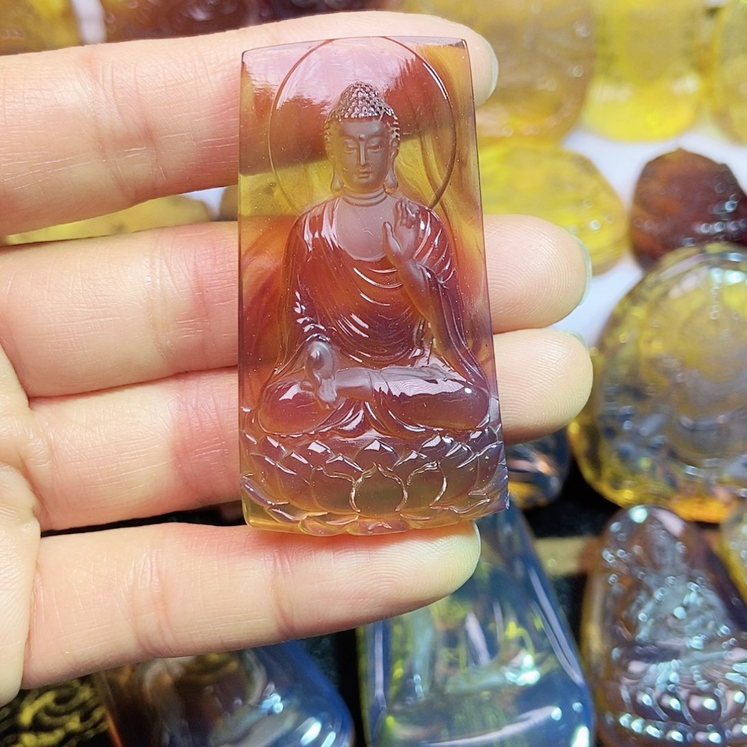 琥珀颈饰未镶嵌阿弥陀佛