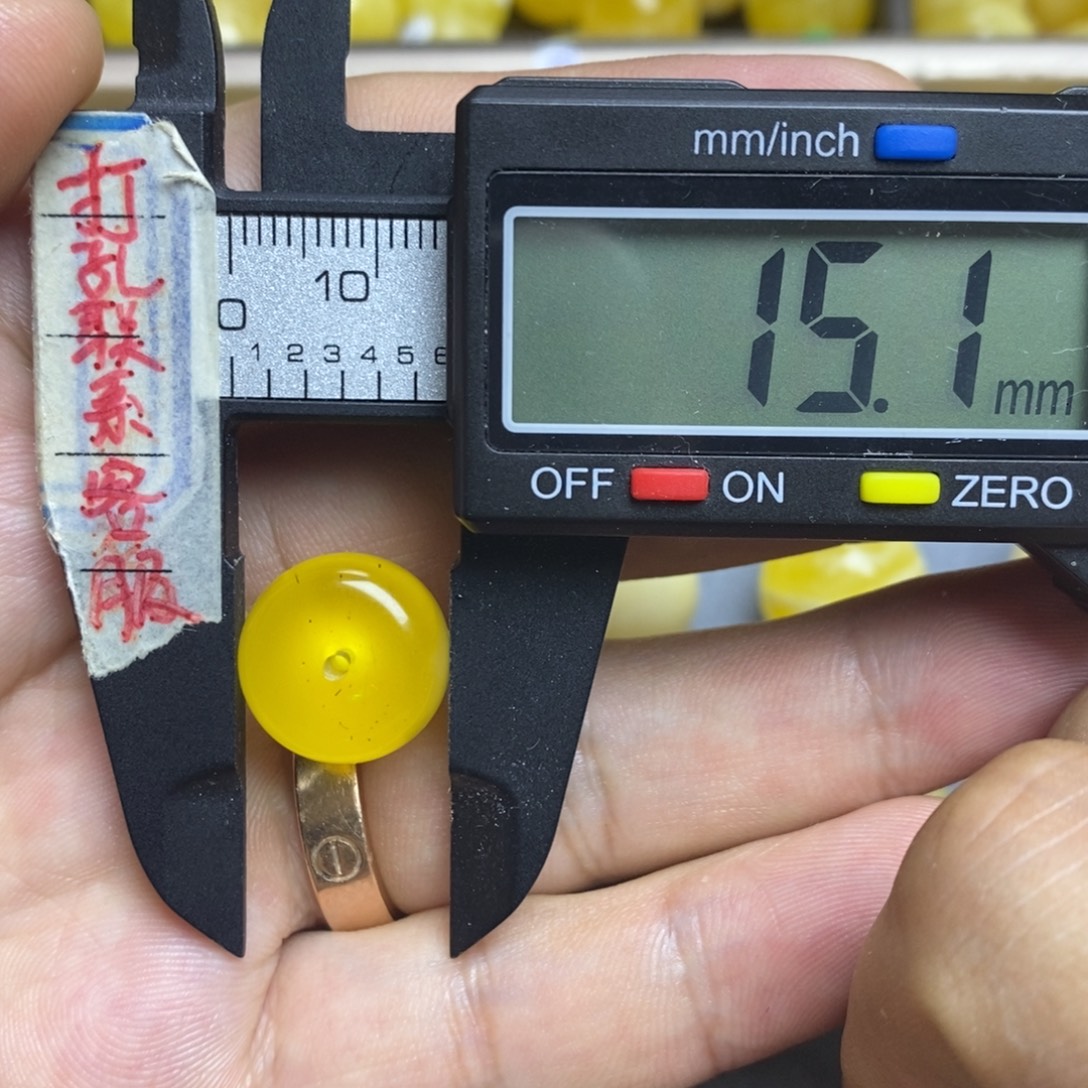 裸石蜜蜡未镶嵌15.1x10.1微瑕墩子