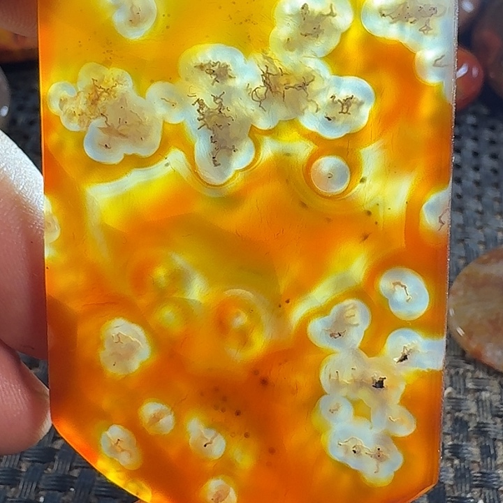 耀***花玛瑙/玉髓未镶嵌颈饰