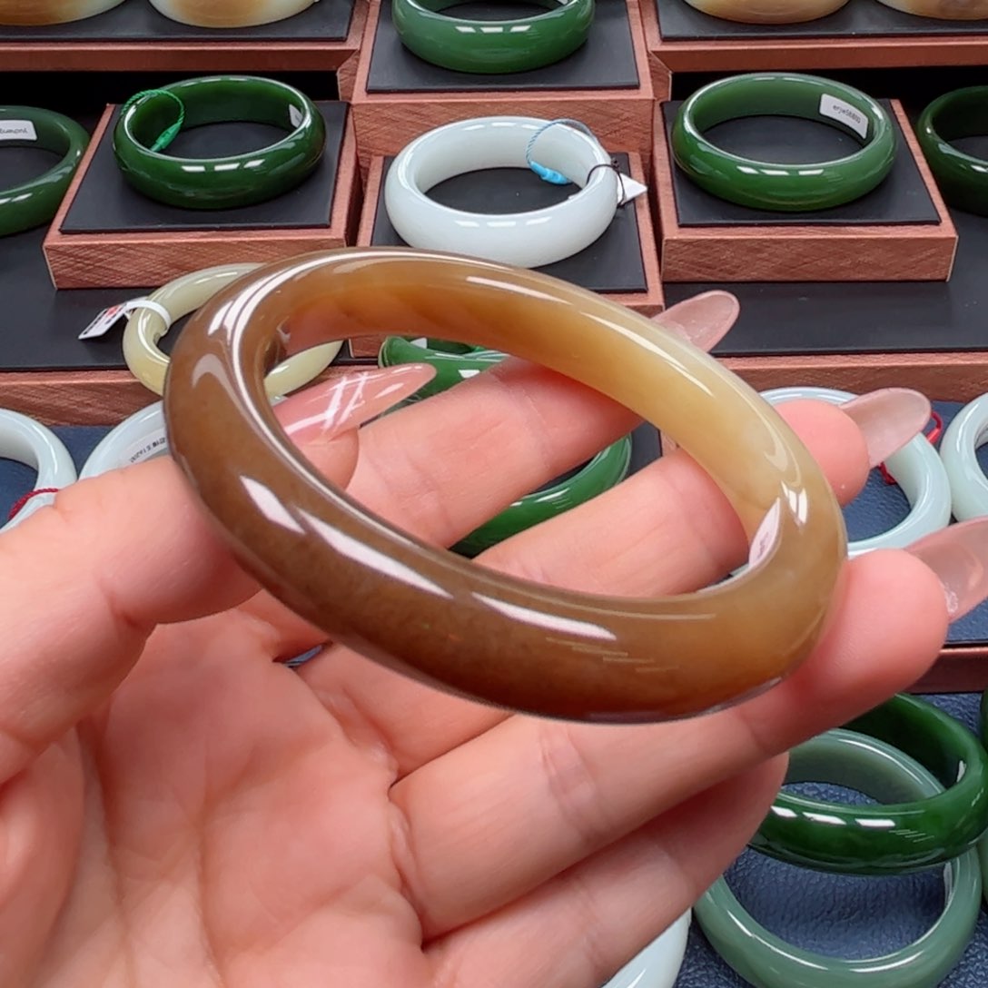 未镶嵌手镯和田玉5556圈口