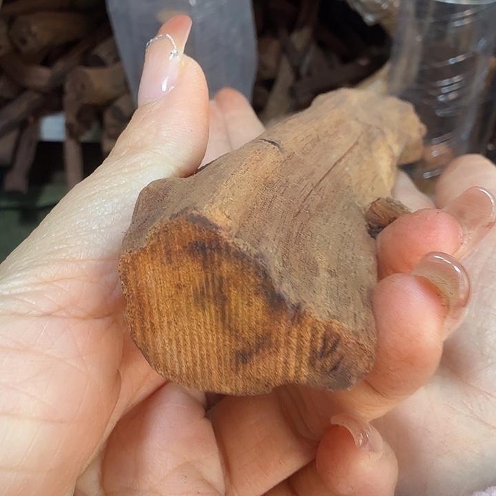 辉***哥降真香其他定制不退换