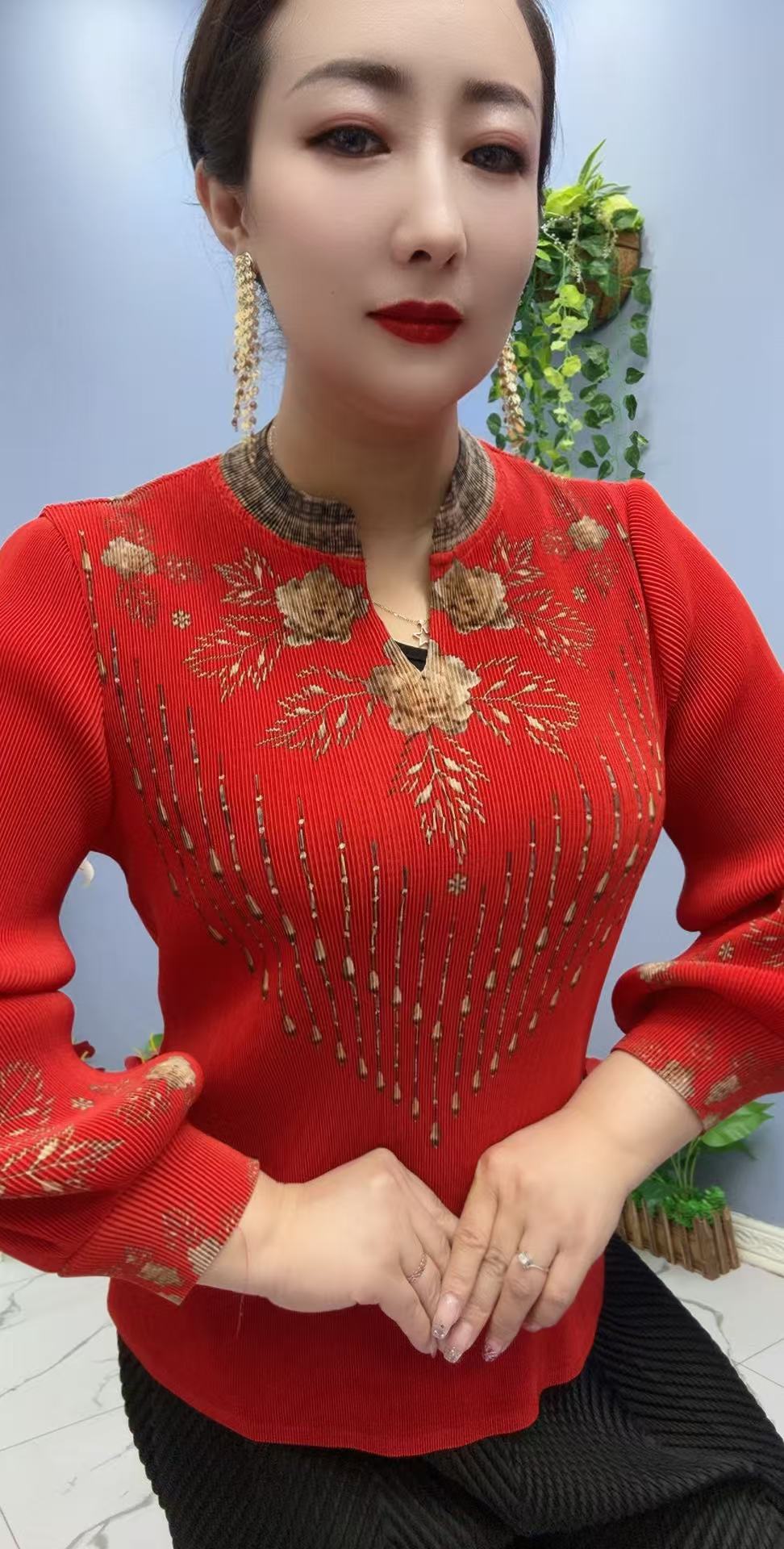 6037款气质显瘦长袖红色女士褶皱衫