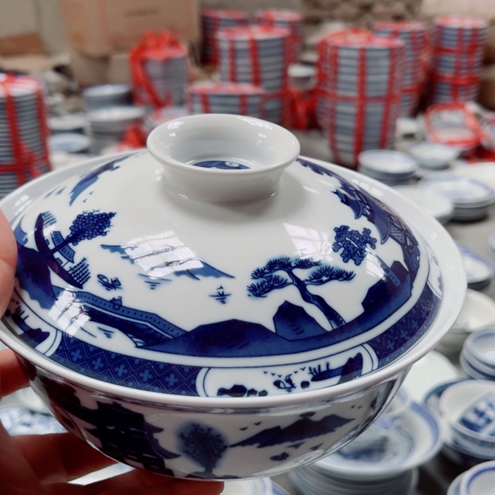 碗青花玲珑梧桐盖碗