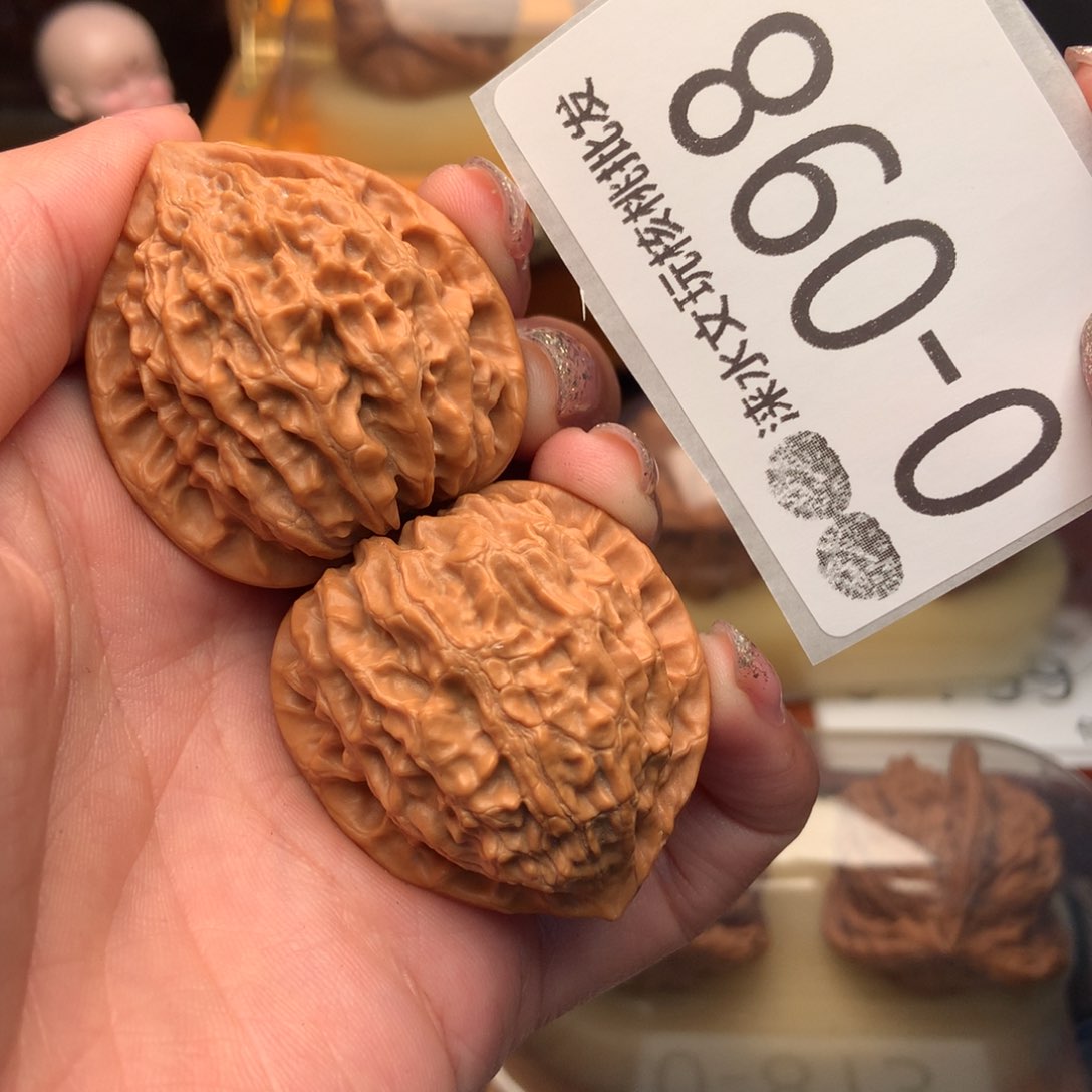 文玩核桃把件37金牛