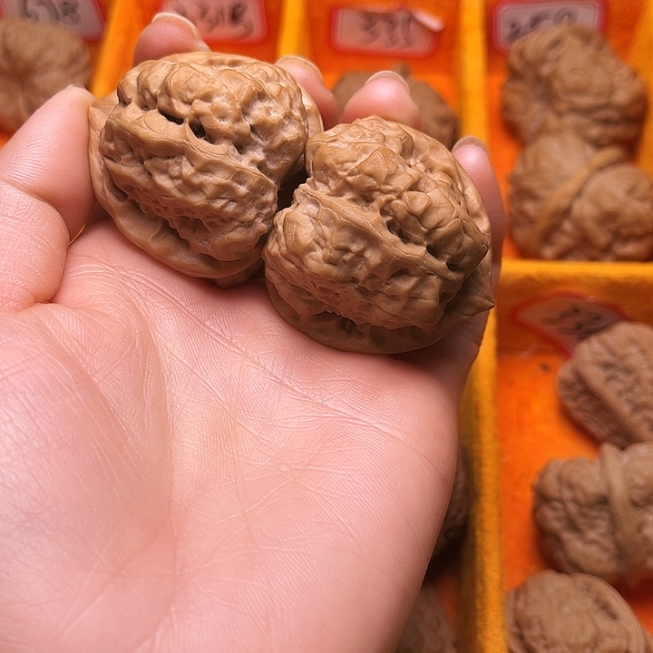 ζ***旧核桃涞水山地果蛤莫头41全品