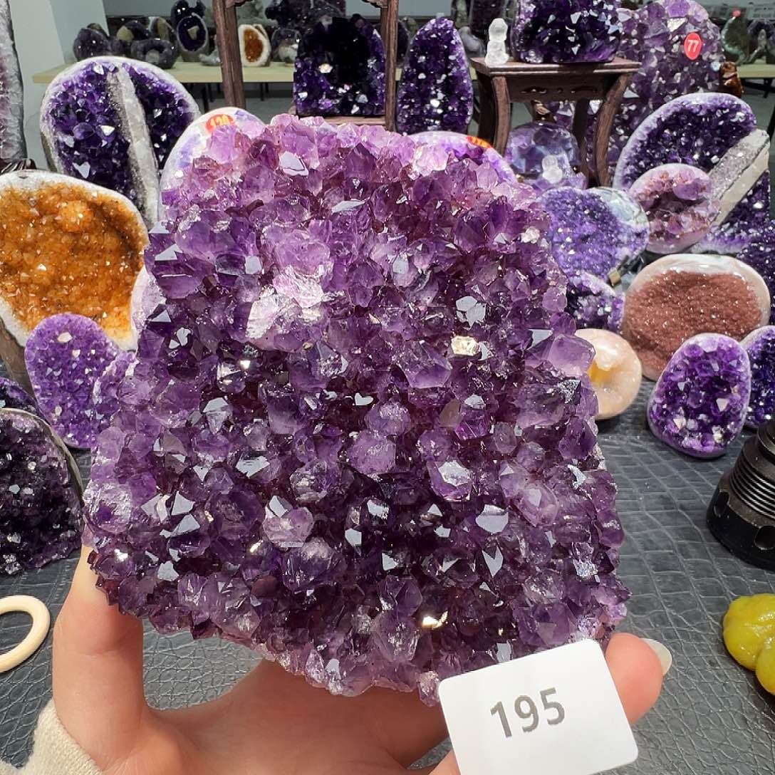 珠宝半成品未镶嵌紫晶