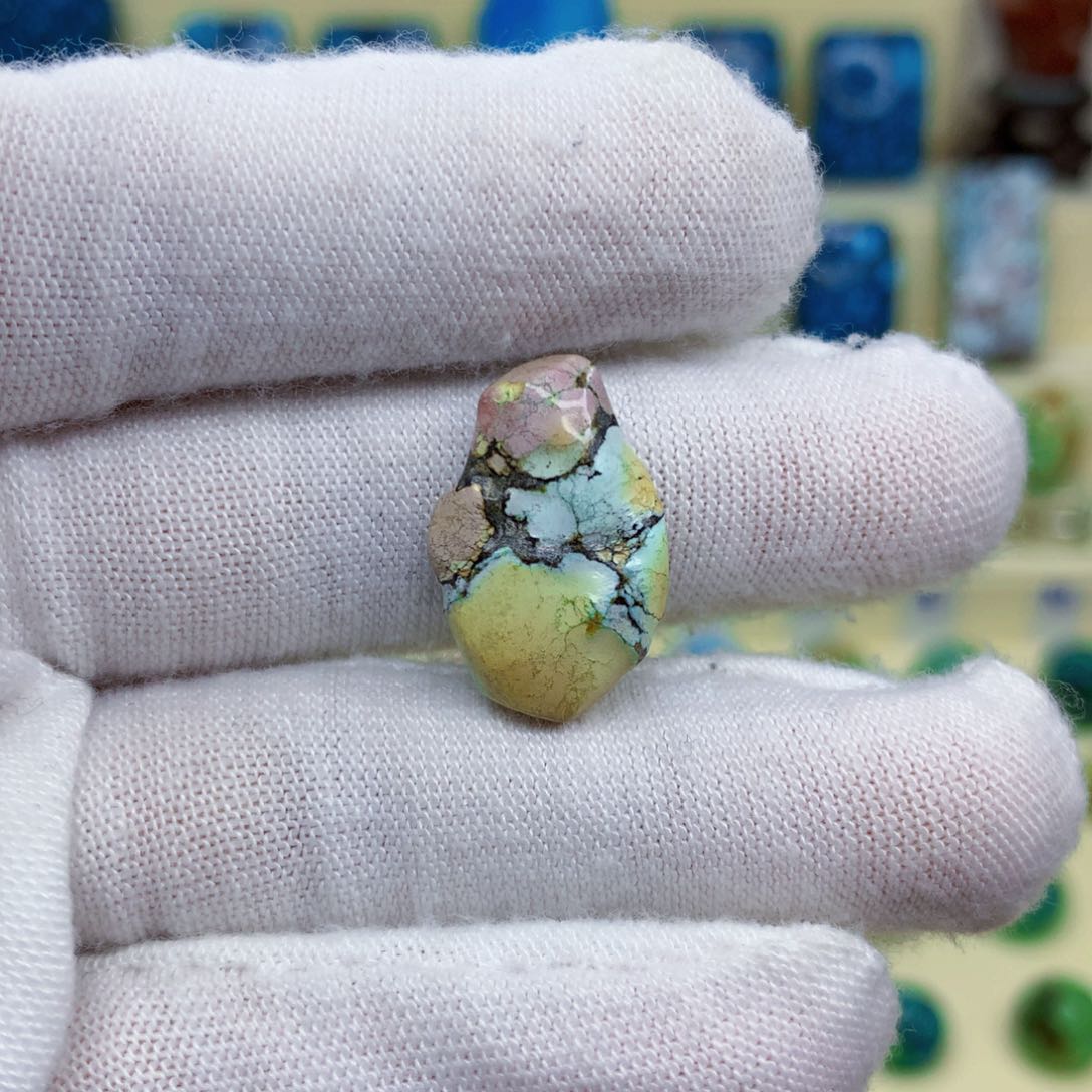 绿松石绿松石未镶嵌