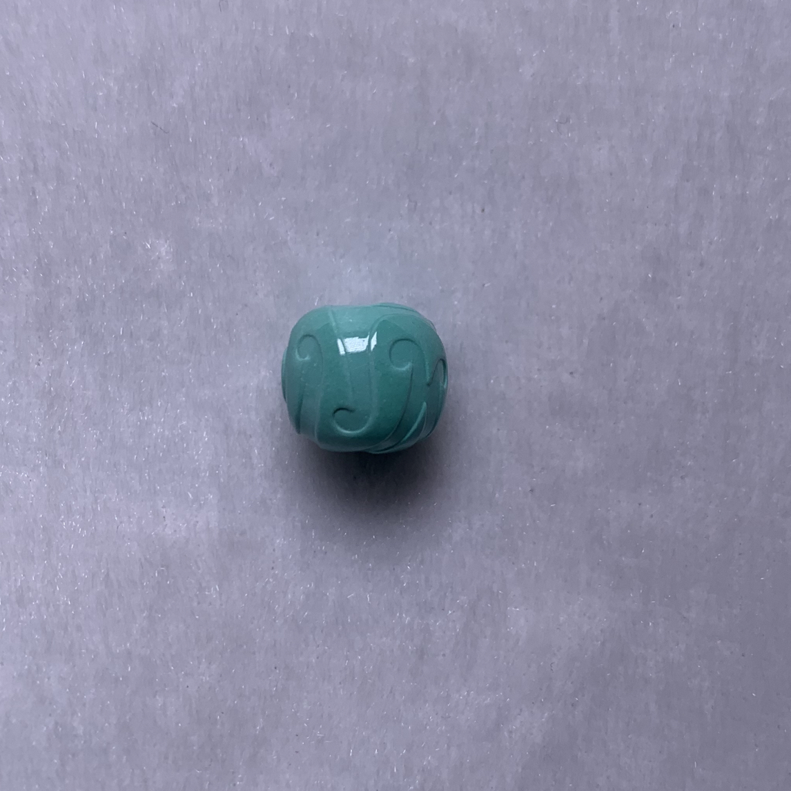 湖北天然原矿高瓷绿松石博古纹老型珠11.2mm 手工雕刻