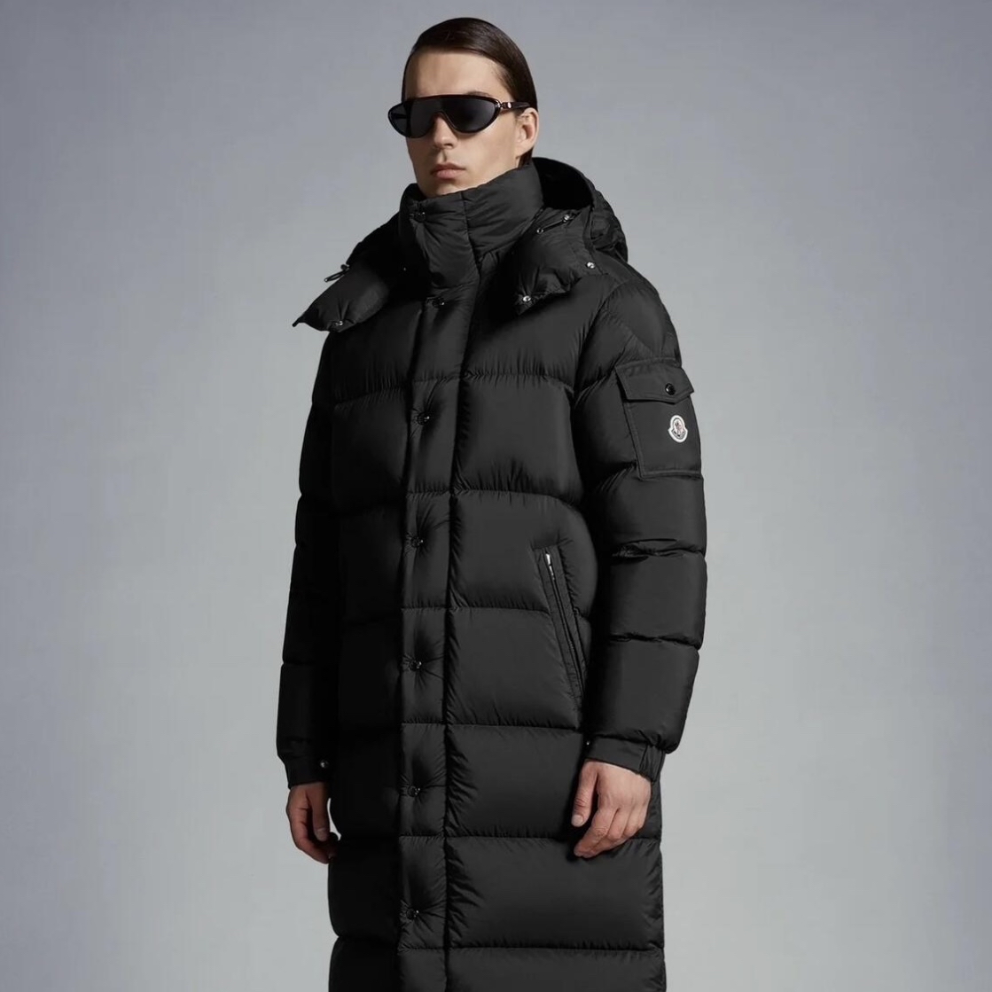 全新未使用 MONCLER 010105 纯色单排扣中长款长袖羽绒服外套 2码