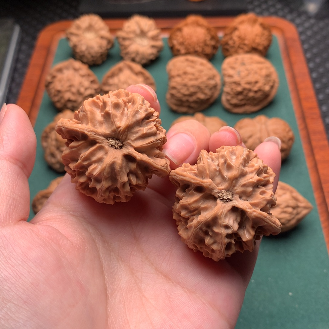 文玩核桃吊坠苹果园40.5