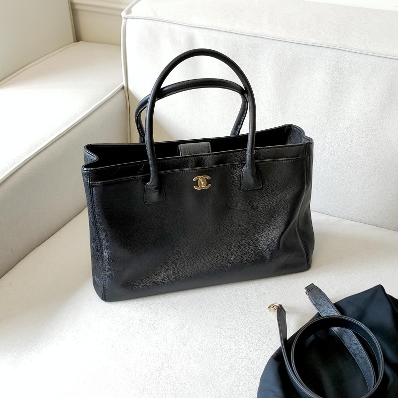 95新 Chanel/香奈儿 Azul-黑金荔枝皮cerf中号手提包/50460