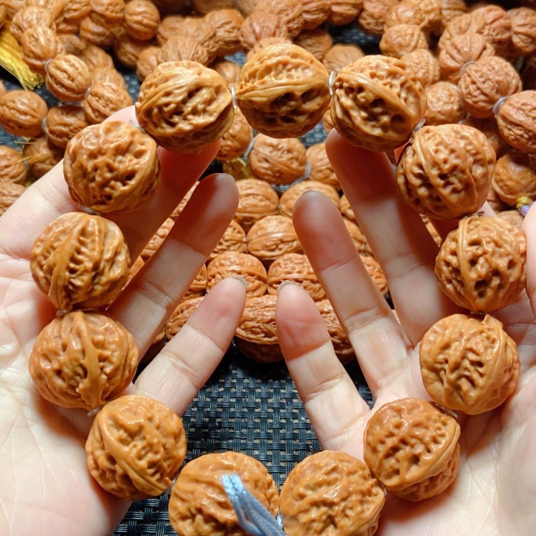 文玩核桃手串宫灯八棱