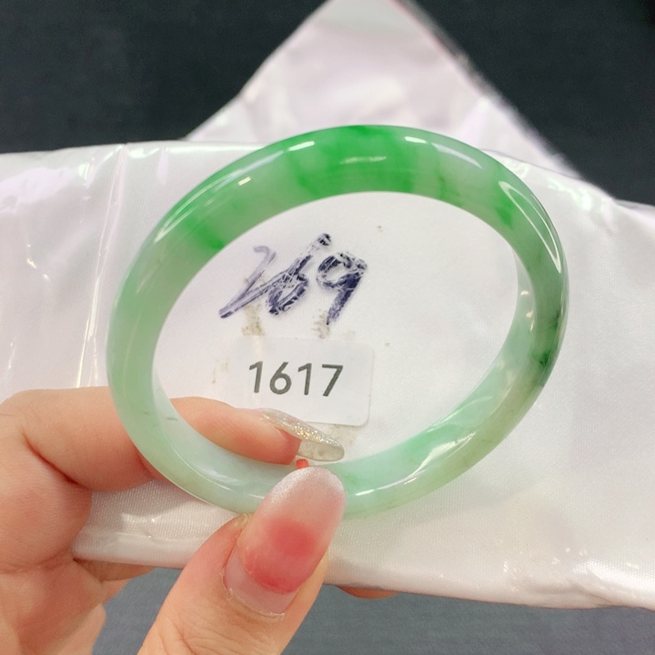 翡翠手镯（贵妃镯）未镶嵌03