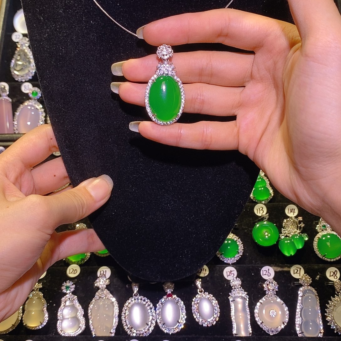 合金颈饰玛瑙/玉髓