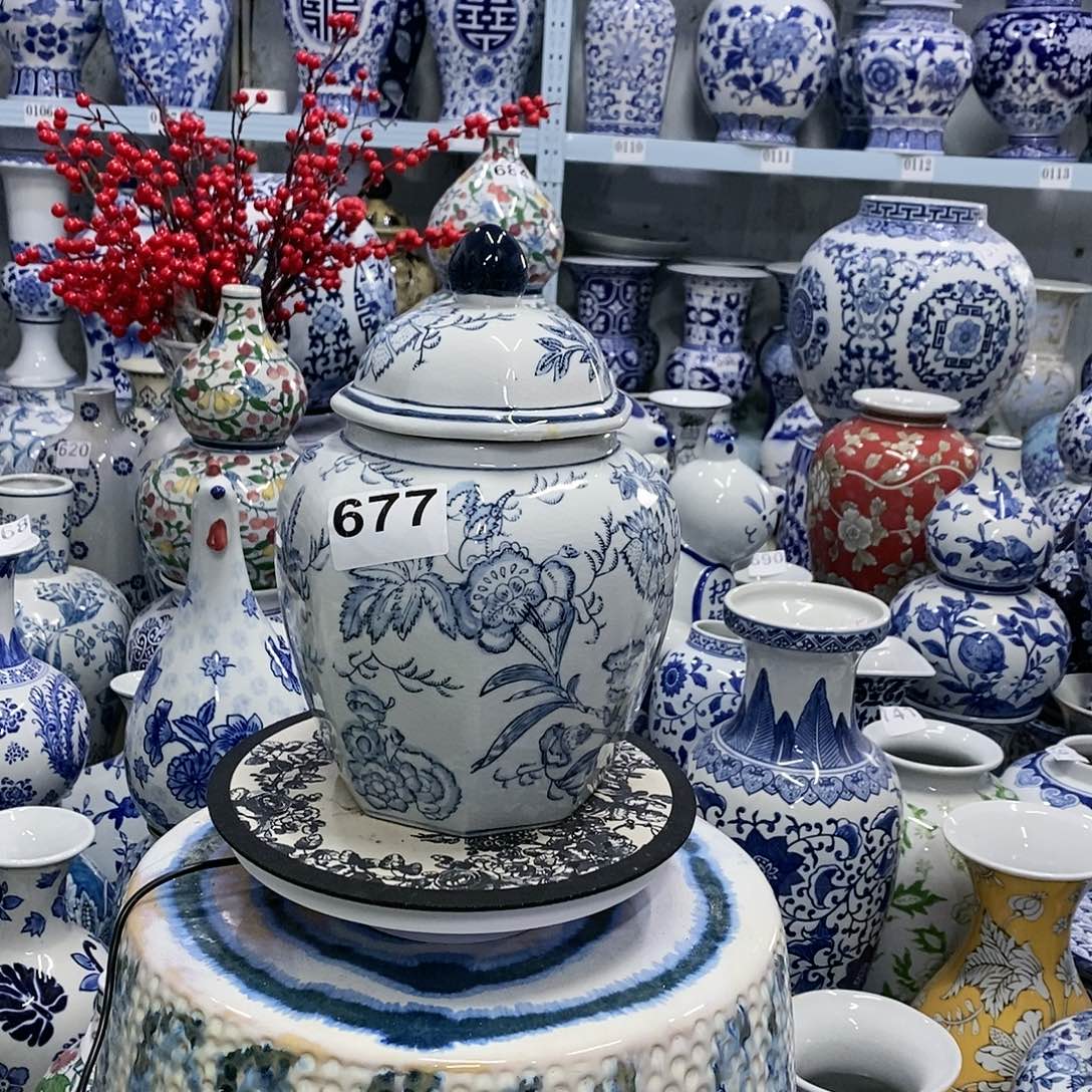【闪购商品】摆件冰裂纹储物罐瓷器……………………27