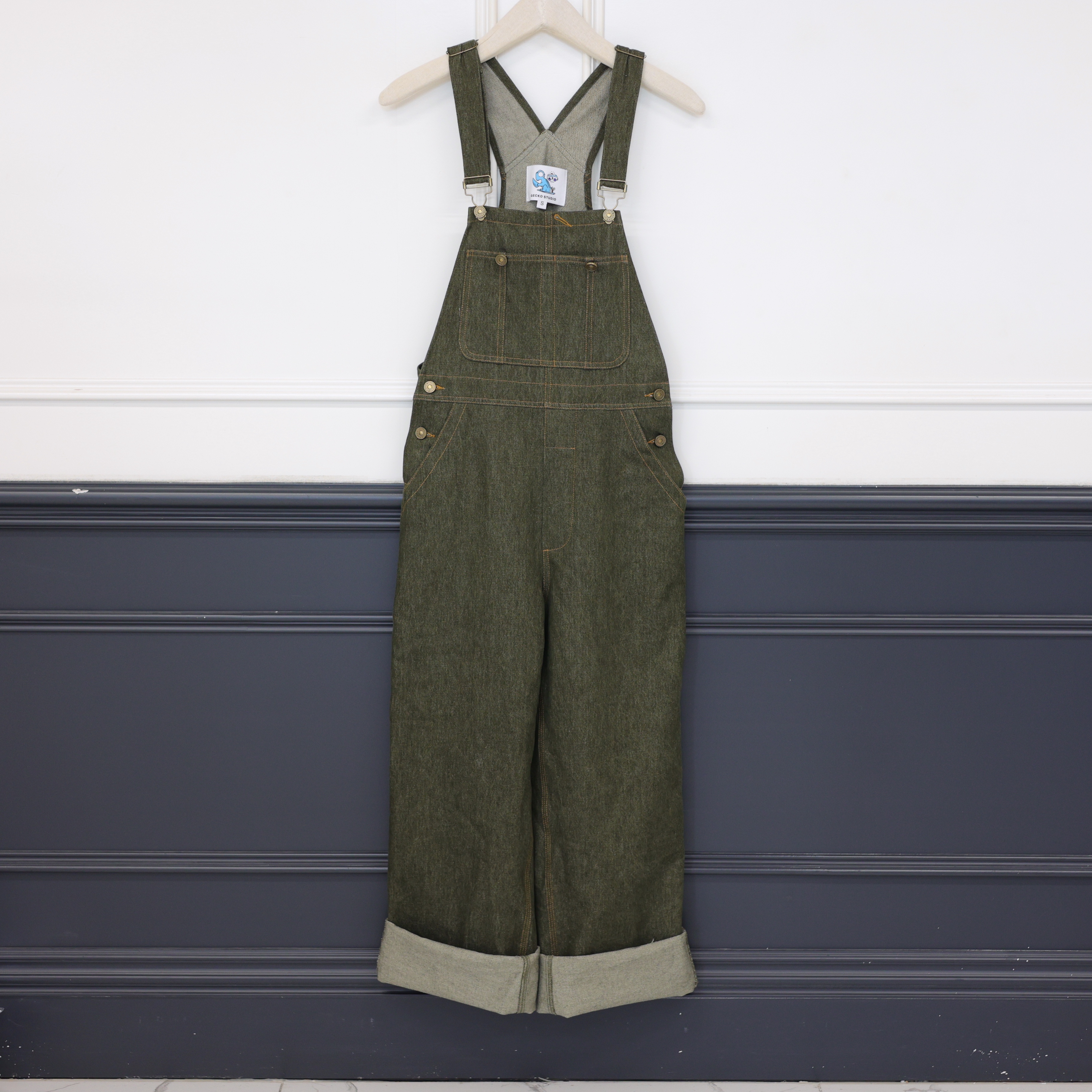 2509132【壁虎姐】GECKO新款 复古绿色气质休闲水洗牛仔背带连体