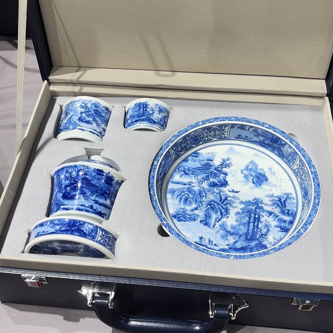 瓷片景德镇美术出版社