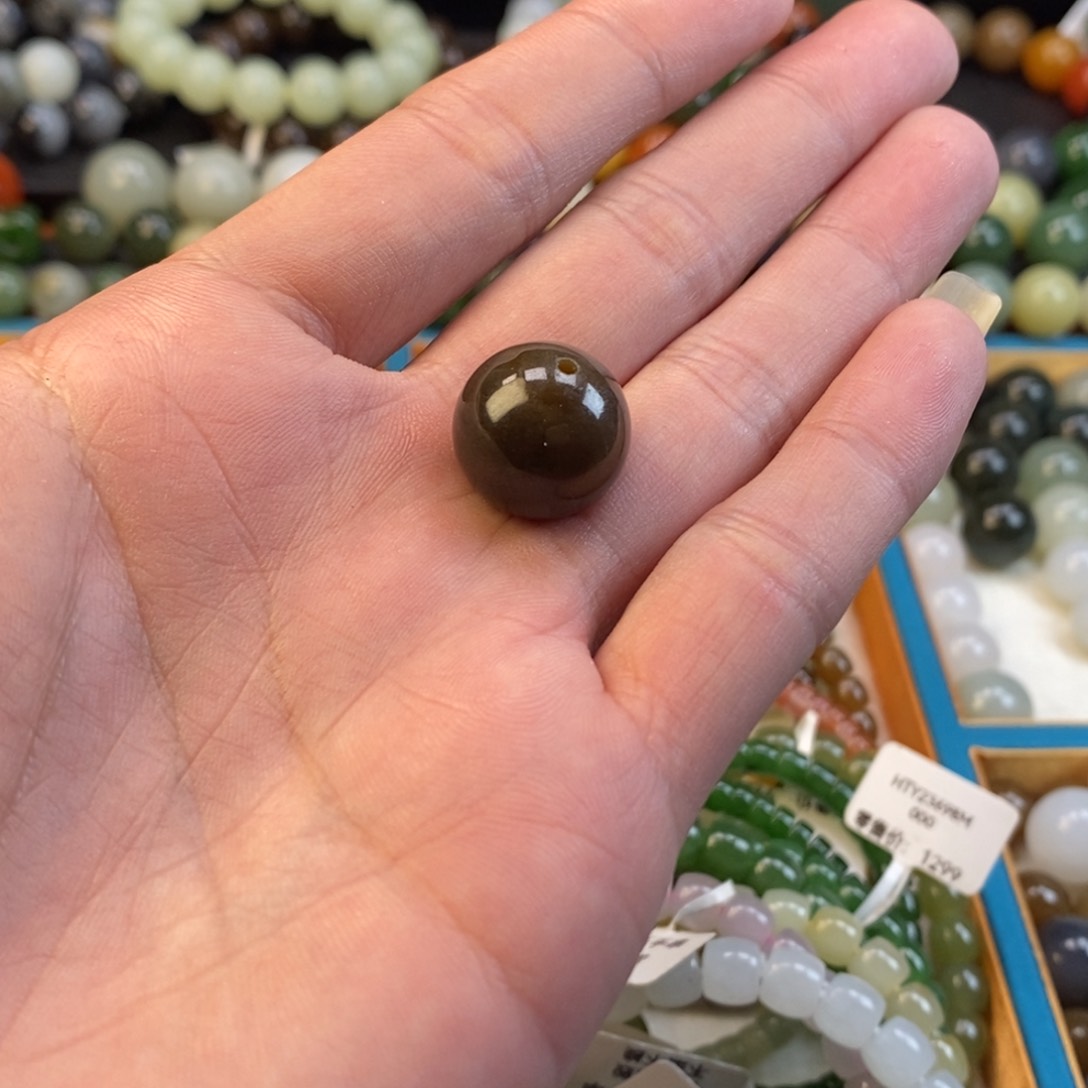 和田玉手串未镶嵌卡16巧克力单珠