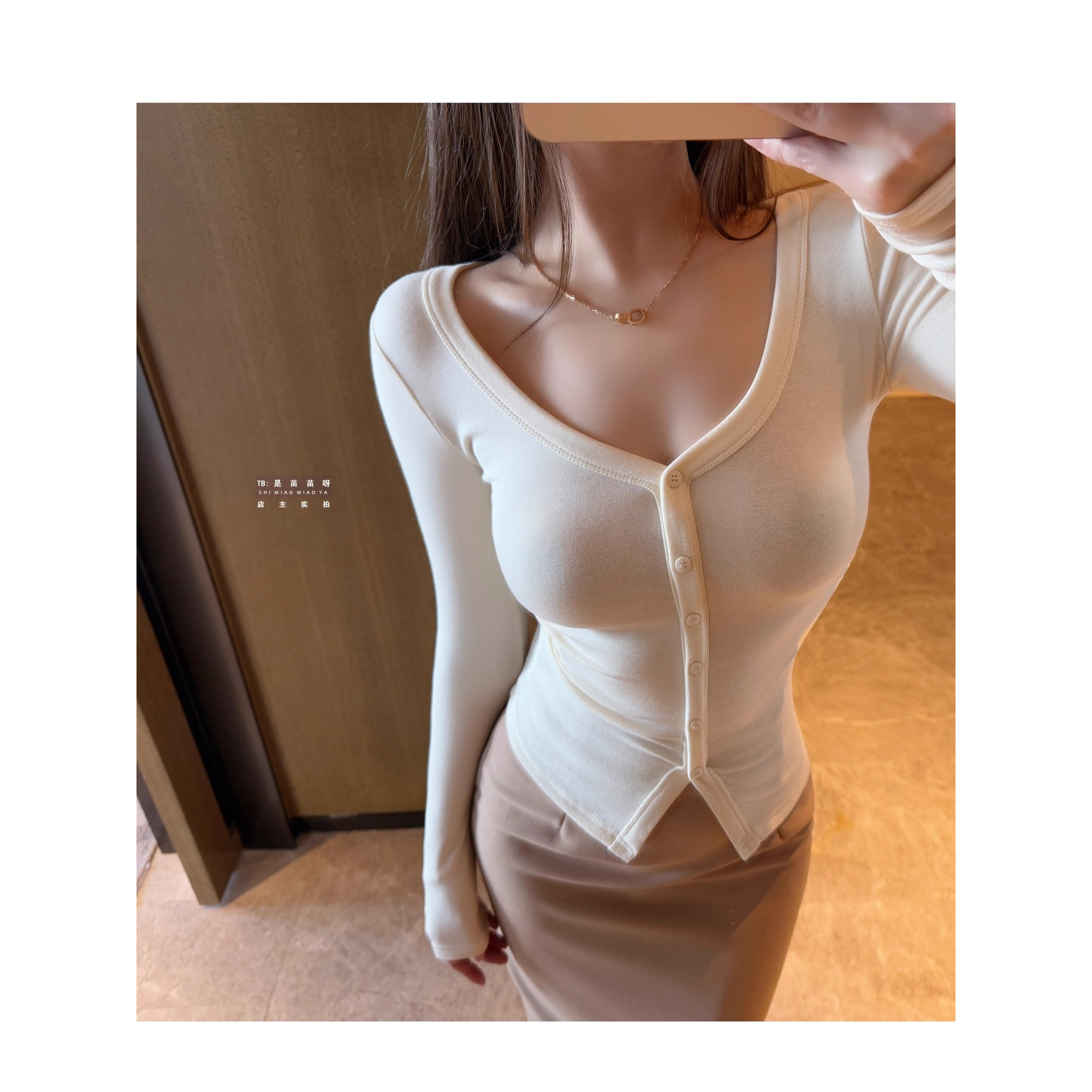 小个子纽扣V领长袖T恤女秋冬新款韩版修身显瘦打底衫辣妹气质上衣