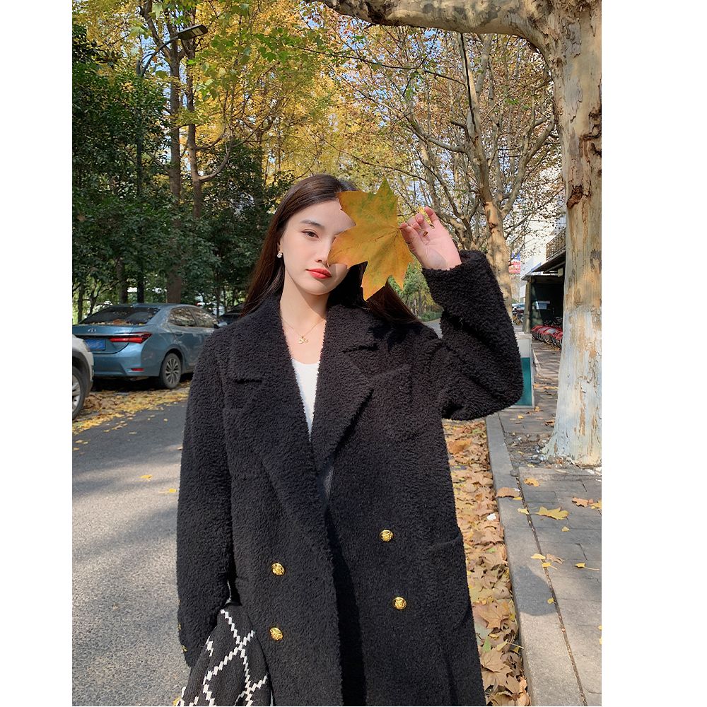 皮毛一体羊羔毛皮草外套女冬羊剪绒大衣黑色长款2025年新款年轻款