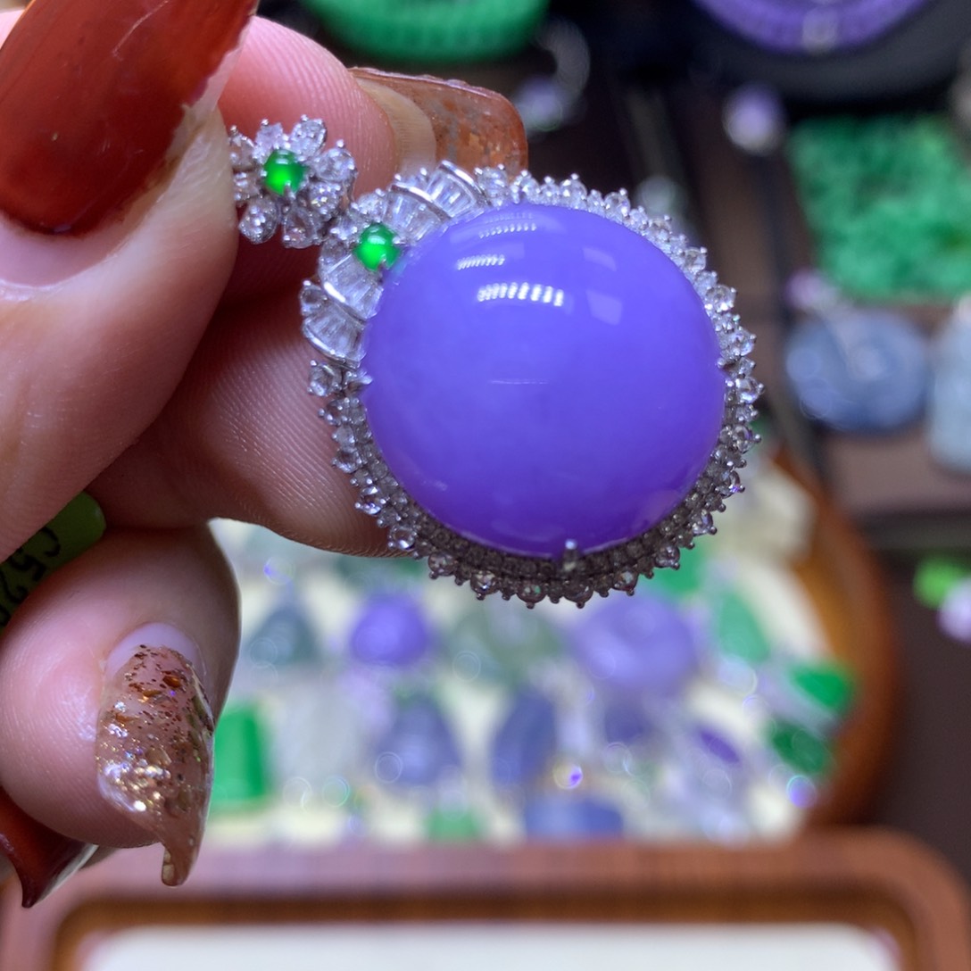 【闪购商品】翡翠颈饰18K金镶嵌翡翠