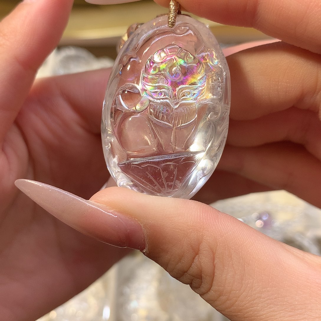 未镶嵌吊坠(赠链)水晶