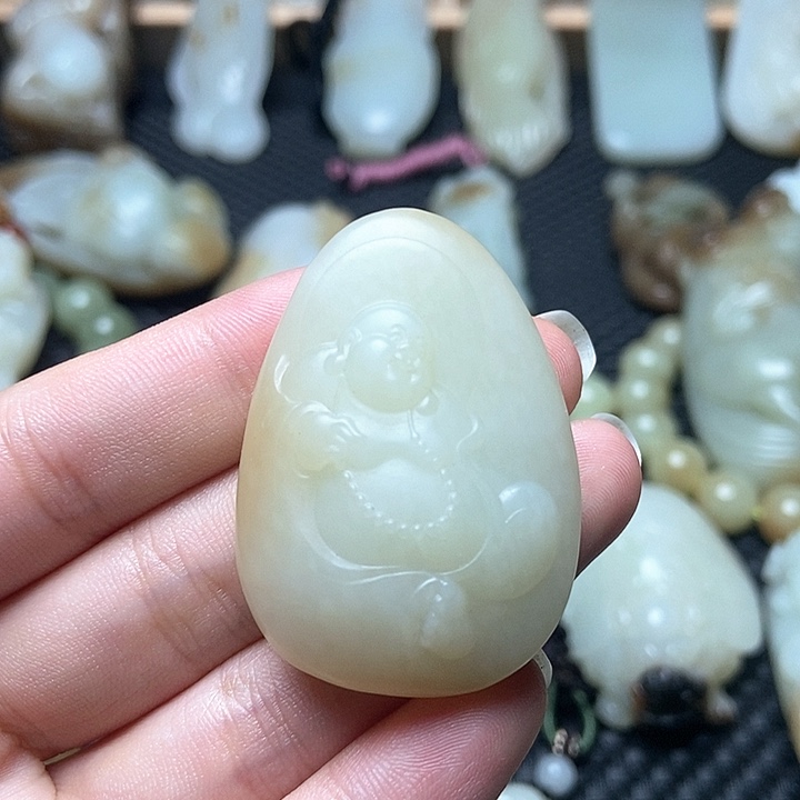 和田玉（糖玉）未镶嵌挂件