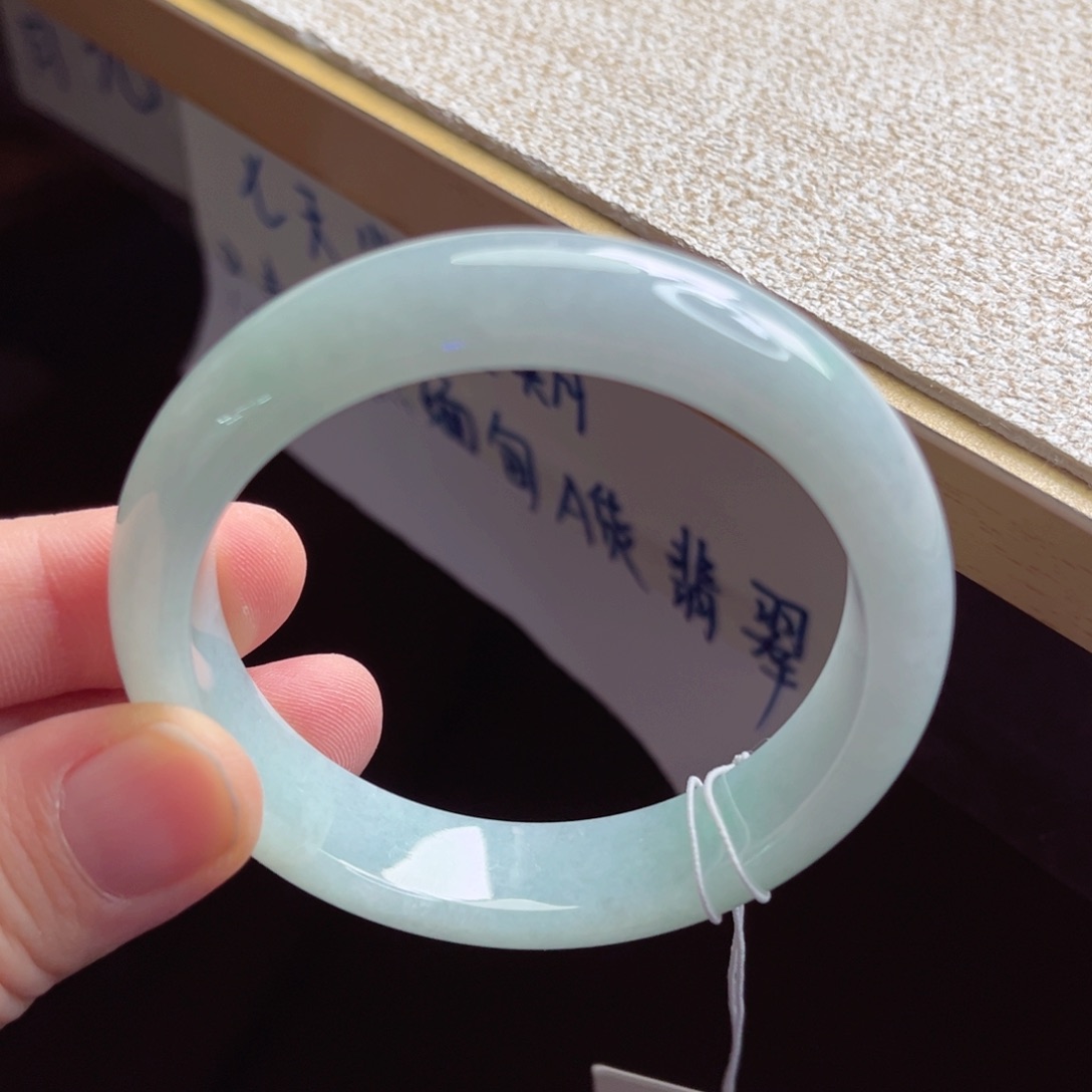 翡翠未镶嵌手镯手镯