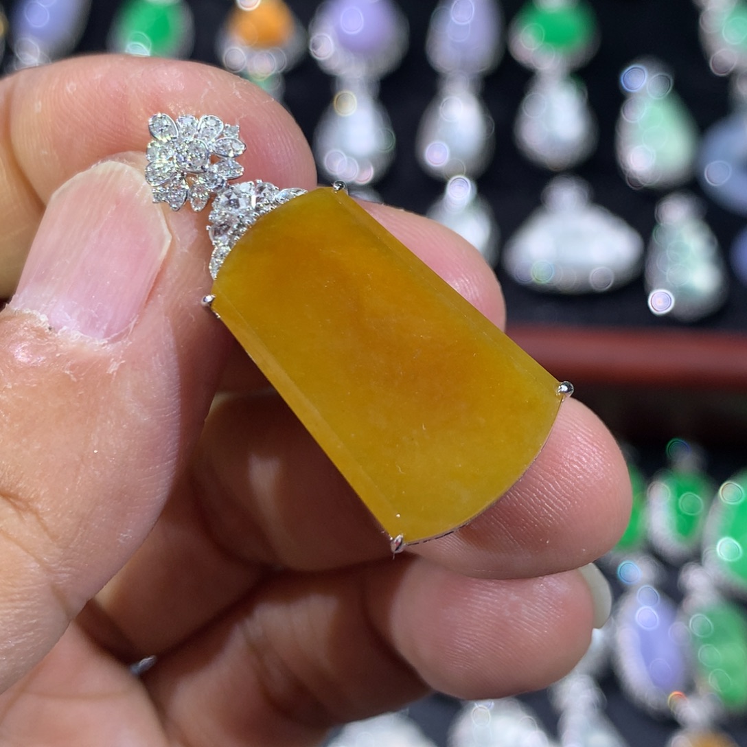 翡翠18K金镶嵌吊坠(不含链)