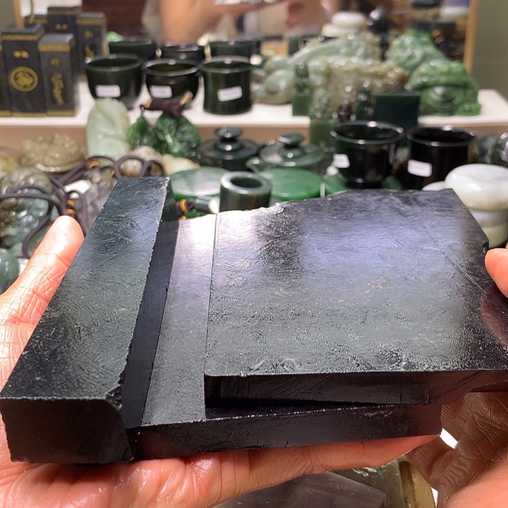 繁***绮和田玉（糖玉）未镶嵌珠宝半成品