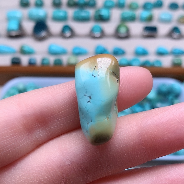 绿松石颈饰未镶嵌