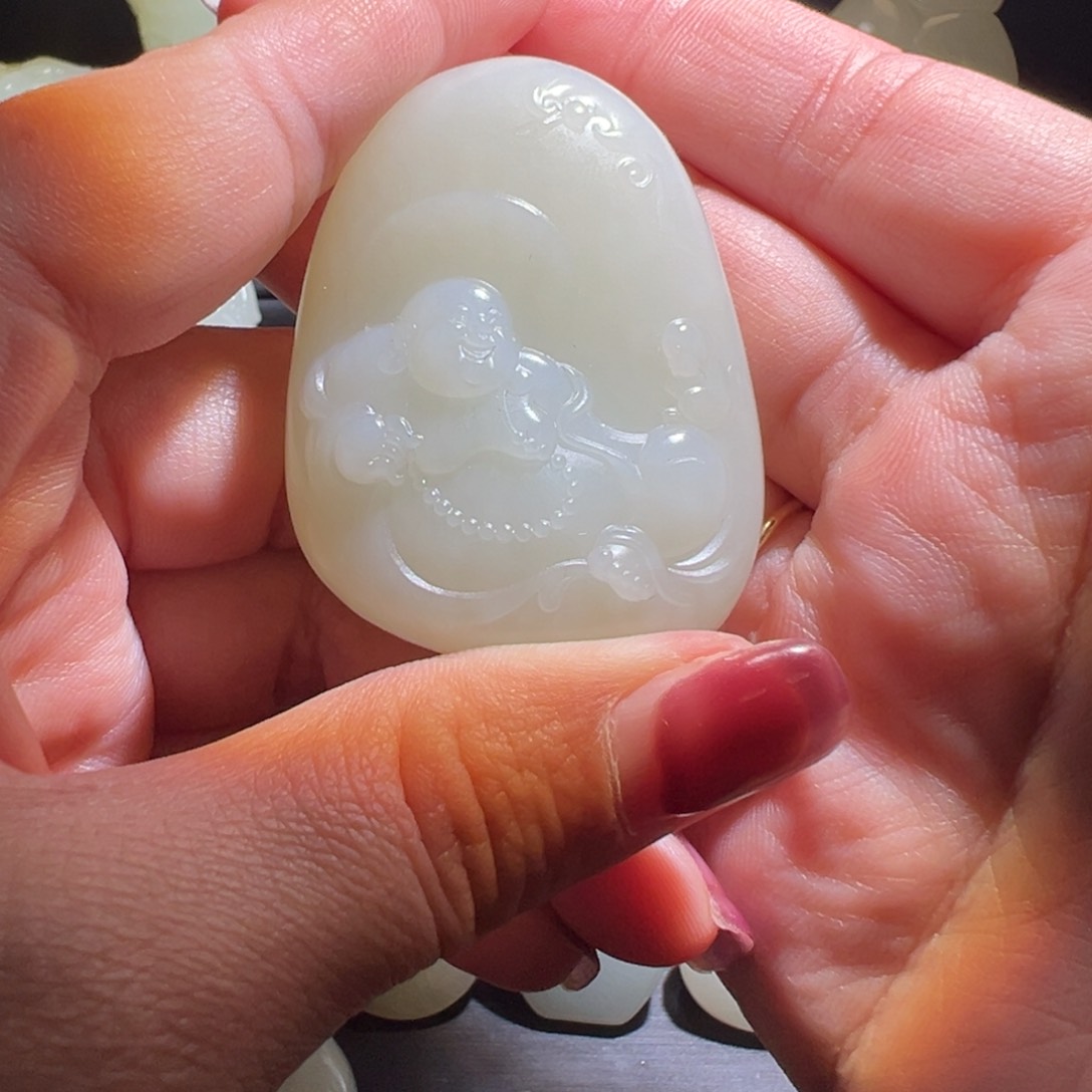 颈饰未镶嵌和田玉七*