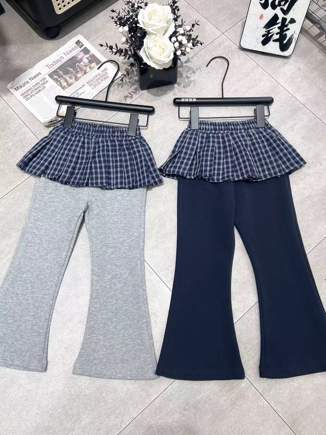 【贝贝优品】女童2025秋季新款休闲格子裙裤微喇裤