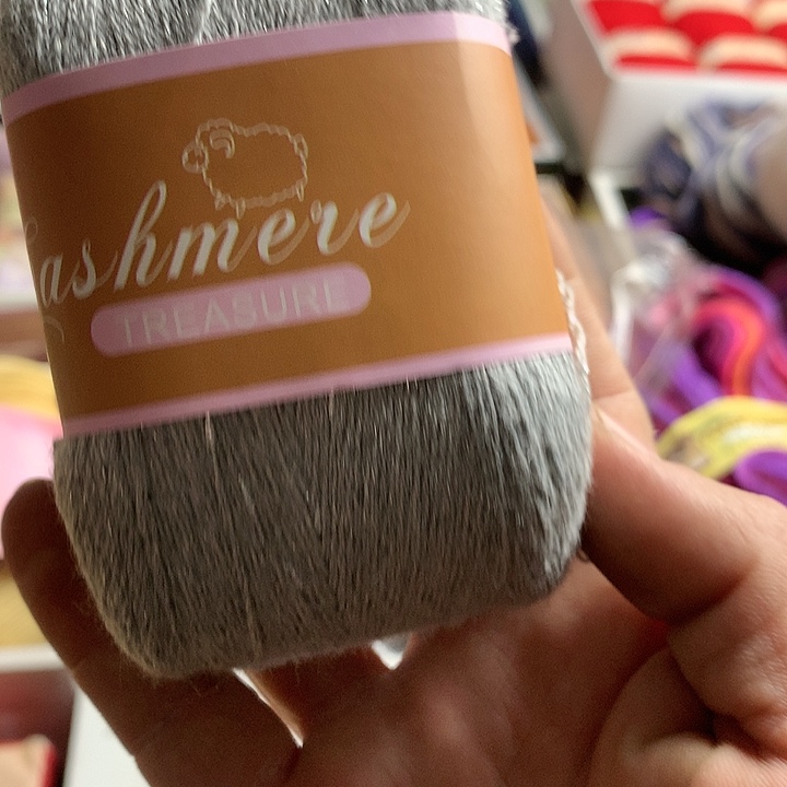羊毛闪丝羊绒1.2斤包邮