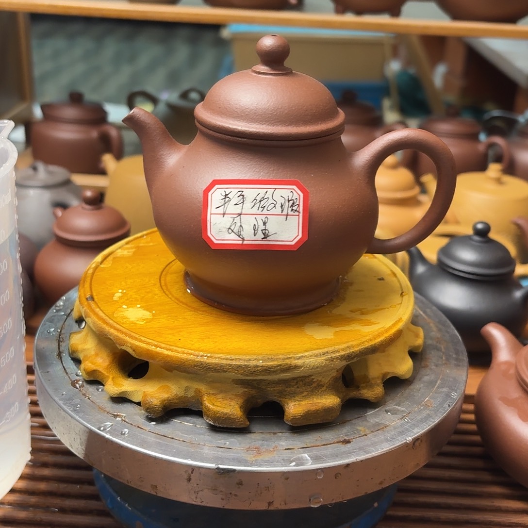 茶壶紫砂半手工制作