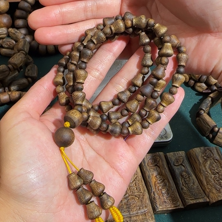 沉香手串陆河多圈福袋珠卡0.8高货