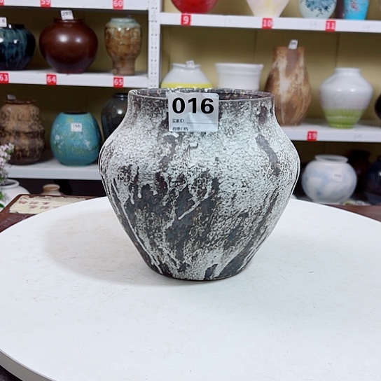 瓶高22口15。陶瓷精品摆件。016