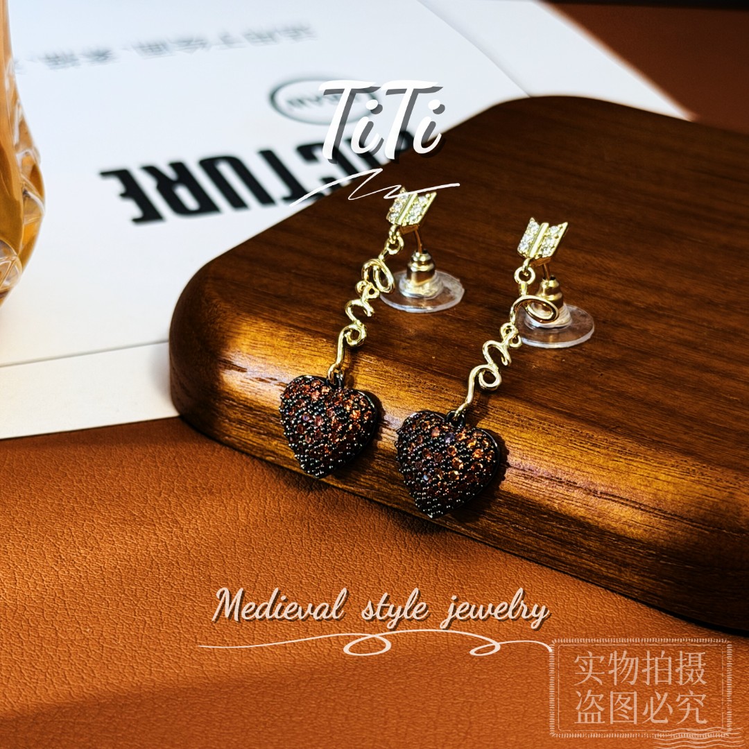铜合金耳饰 HL386【TITI专属】限定款法式浪漫中古风爱心流苏