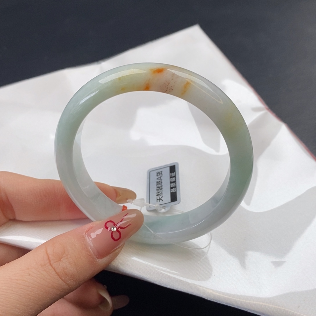 翡翠手镯（圆镯）未镶嵌55圈口