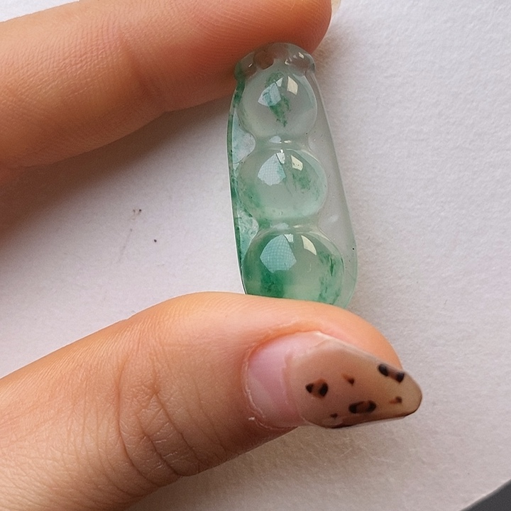 石英质玉挂件未镶嵌