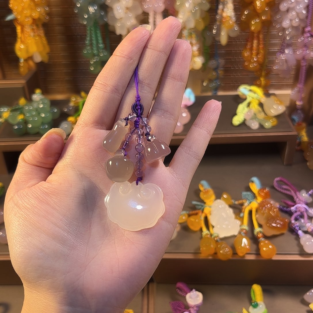 棉***儿玛瑙/玉髓未镶嵌车挂福利款手机链