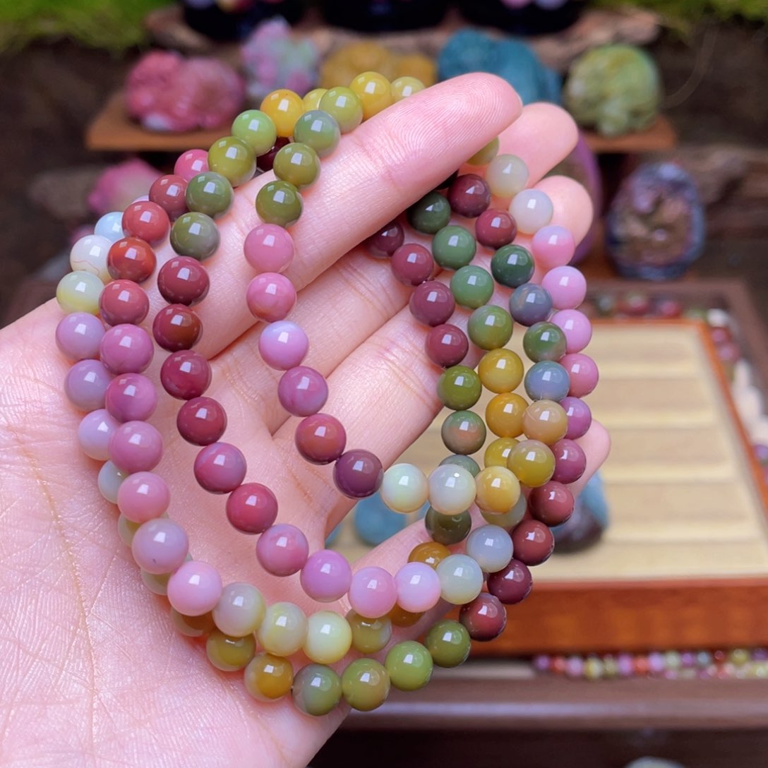 天***甜玛瑙/玉髓未镶嵌珠宝半成品盐源玛瑙西瓜渐变色多圈