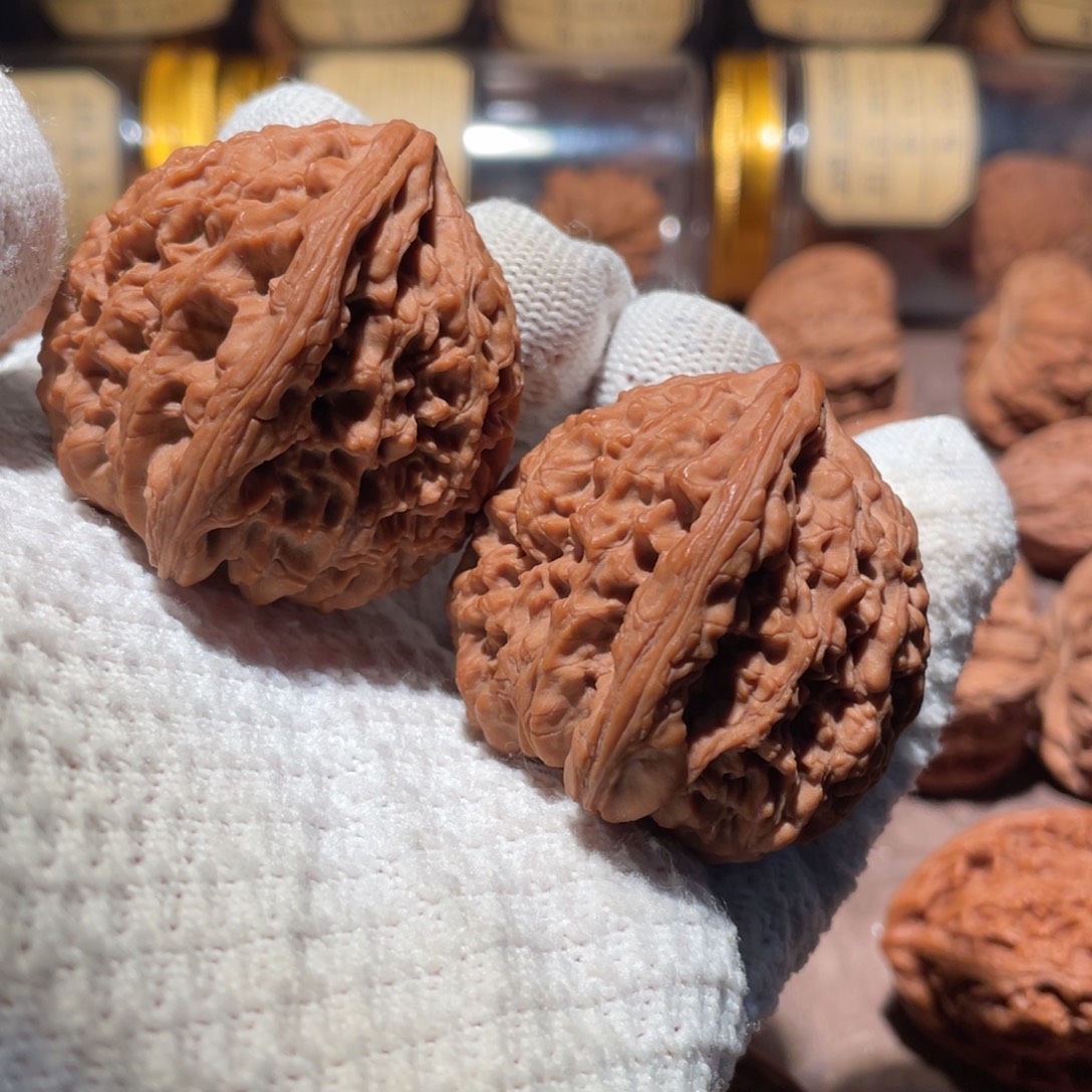 酷***辣文玩核桃吊坠43炮弹南疆