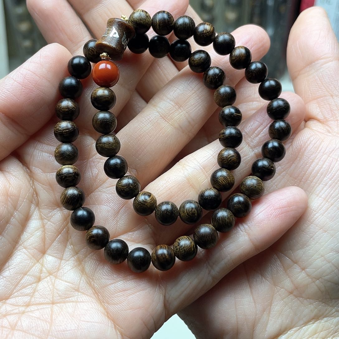 沉香手串昕***萌越南芽庄白奇楠留疤料