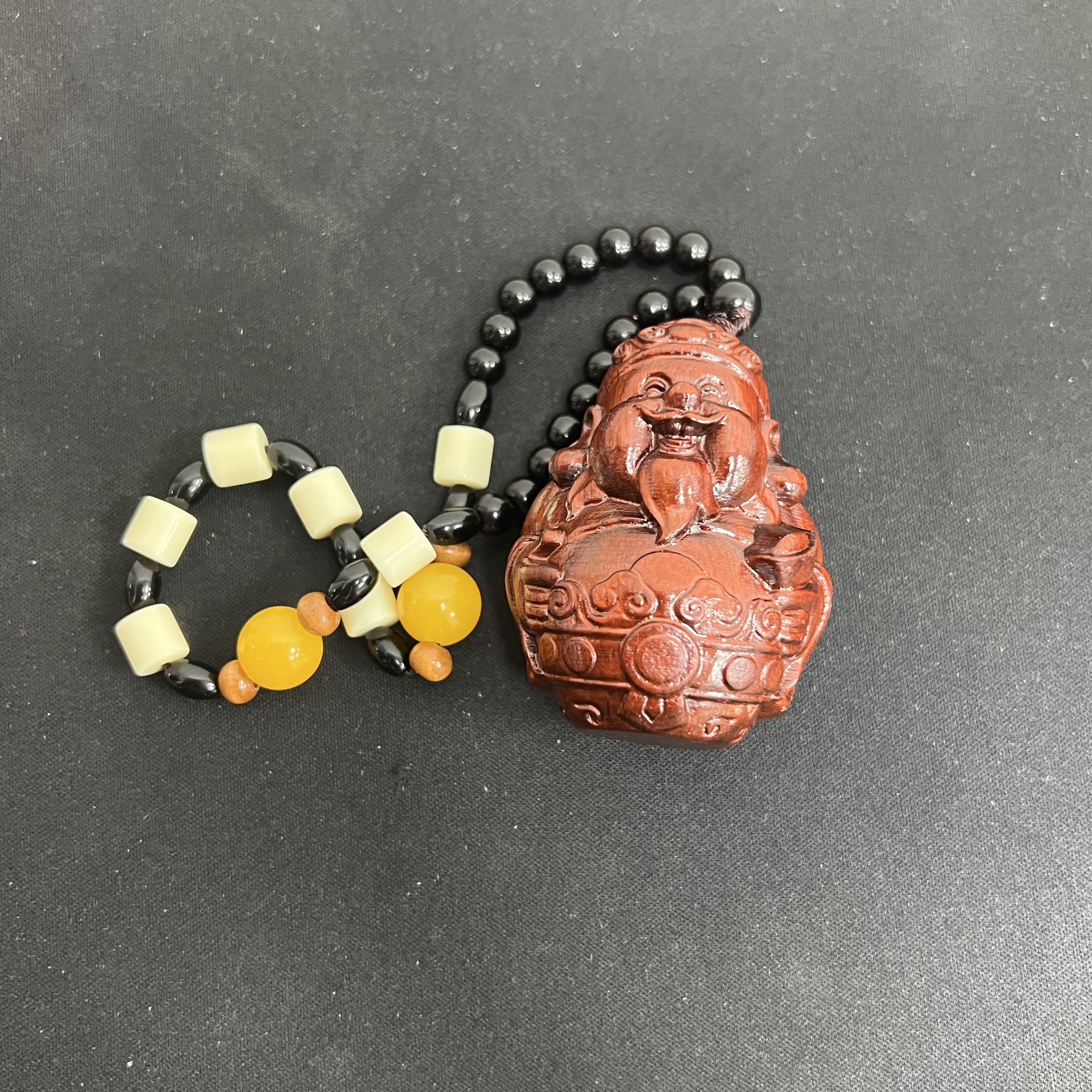 XY109小叶紫檀精品手把件《无礼盒》