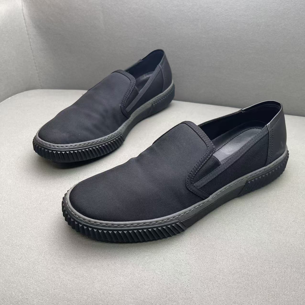 95新 Prada/普拉达 黑色时尚百搭舒适网面透气潮流一脚蹬 41码